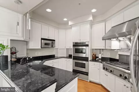 Kitchen - 1334 Lessard Ln, Mclean, VA 22101 photo 2 of 5