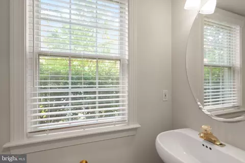Bath - 1334 Lessard Ln, Mclean, VA 22101 photo 1 of 6