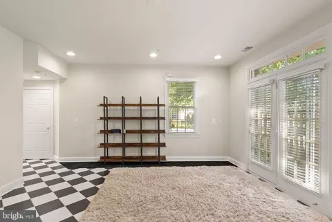 Living - 1334 Lessard Ln, Mclean, VA 22101 photo 2 of 4