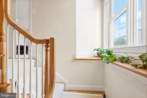 Entry Way - 1334 Lessard Ln, Mclean, VA 22101 photo 11 of 11