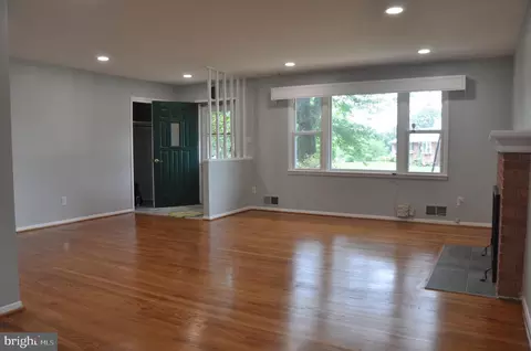 Living - 7914 Ellet Rd, Springfield, VA 22151 photo 1 of 4