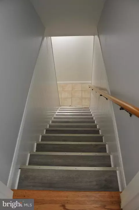 Entry Way - 7914 Ellet Rd, Springfield, VA 22151 photo 2 of 2