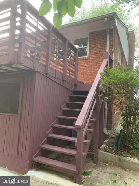 Exterior - 7914 Ellet Rd, Springfield, VA 22151 photo 4 of 4