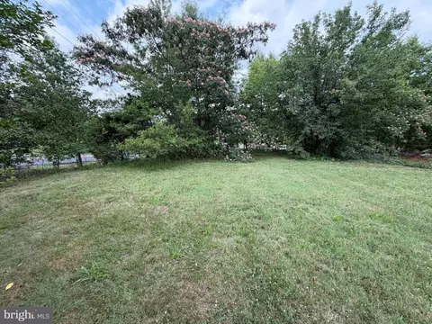 9203 Ox Rd, Lorton, VA 22079 photo 4