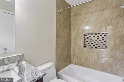 Bath - 11310 Dockside Cir, Reston, VA 20191 photo 5 of 6