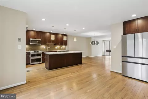 Kitchen - 11310 Dockside Cir, Reston, VA 20191 photo 3 of 3