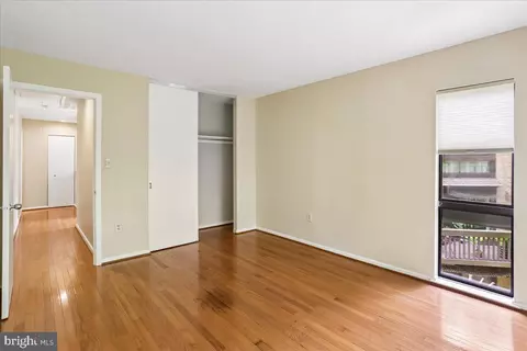 Bedroom - 11310 Dockside Cir, Reston, VA 20191 photo 2 of 3