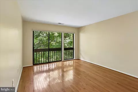 Living - 11310 Dockside Cir, Reston, VA 20191 photo 6 of 8