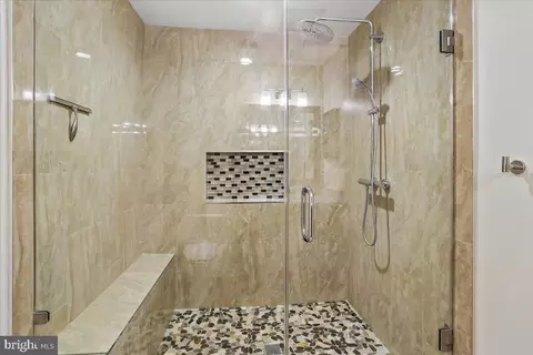 Bath - 11310 Dockside Cir, Reston, VA 20191 photo 3 of 6