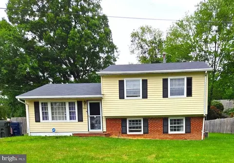 4904 Lawrence St, Alexandria, VA 22309