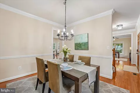 Dining - 6322 Halsey Rd, Mclean, VA 22101 photo 6 of 7