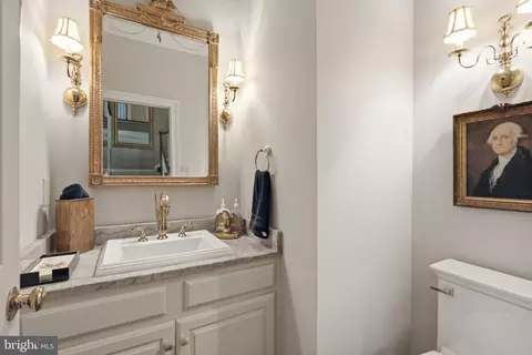 Bath - 6656 Hampton Park Ct, Mclean, VA 22101 photo 1 of 6
