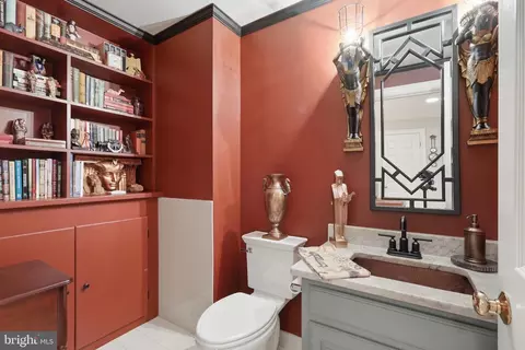 Bath - 6656 Hampton Park Ct, Mclean, VA 22101 photo 6 of 6