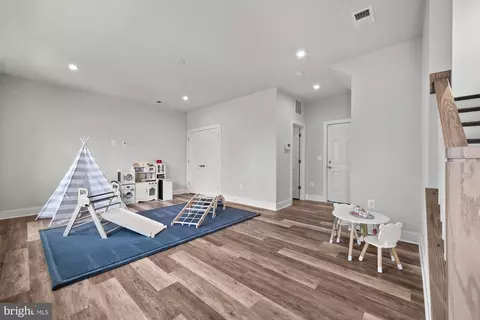 Entry Way - 2317 Liberty Loop, Herndon, VA 20171 photo 21 of 24