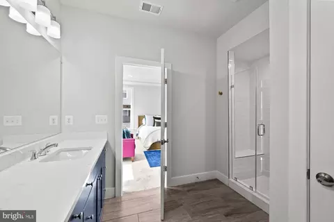 Bath - 2317 Liberty Loop, Herndon, VA 20171 photo 2 of 3
