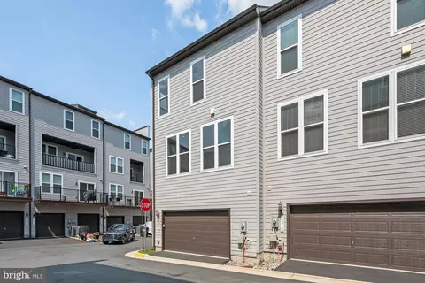 Exterior - 2317 Liberty Loop, Herndon, VA 20171 photo 3 of 8