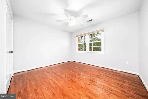 Bedroom - 7308 Aynsley Ln, Mclean, VA 22102 photo 8 of 10