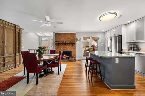 Dining - 7308 Aynsley Ln, Mclean, VA 22102 photo 1 of 4