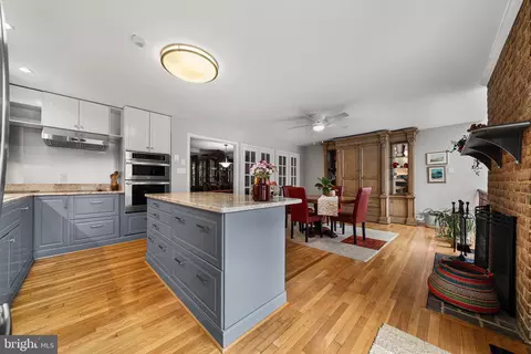Kitchen - 7308 Aynsley Ln, Mclean, VA 22102 photo 5 of 6