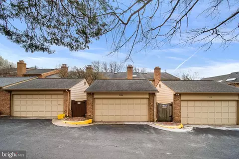 Exterior - 7308 Aynsley Ln, Mclean, VA 22102 photo 6 of 8
