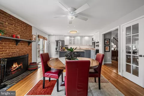 Dining - 7308 Aynsley Ln, Mclean, VA 22102 photo 2 of 4