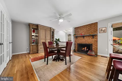 Dining - 7308 Aynsley Ln, Mclean, VA 22102 photo 3 of 4