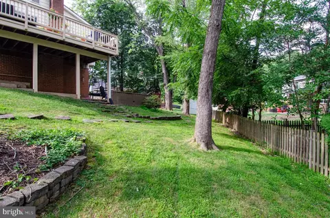 Exterior - 7409 Reservation Dr, Springfield, VA 22153 photo 5 of 13
