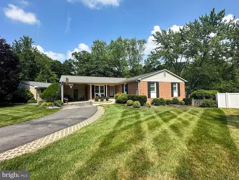 Exterior - 7409 Reservation Dr, Springfield, VA 22153 photo 10 of 13
