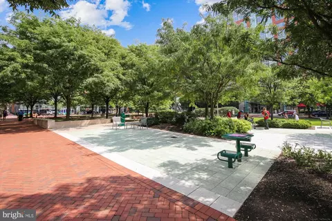 Exterior - 2256 Gunsmith Sq, Reston, VA 20191 photo 20 of 25