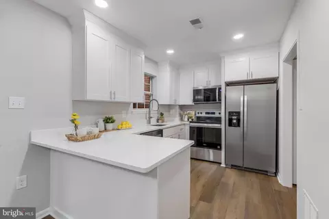Kitchen - 2256 Gunsmith Sq, Reston, VA 20191 photo 1 of 4