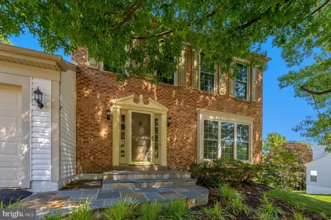 1340 Cassia St, Herndon, VA 20170