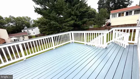 Exterior - 3012 Summershade Ct, Herndon, VA 20171 photo 5 of 11