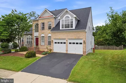 Exterior - 7608 Mcweadon Ln, Springfield, VA 22150 photo 9 of 10