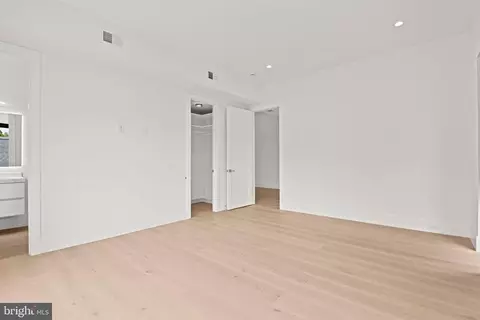 Bedroom - 1451 Cola Dr, Mclean, VA 22101 photo 10 of 10