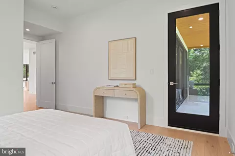 Bedroom - 1451 Cola Dr, Mclean, VA 22101 photo 5 of 10