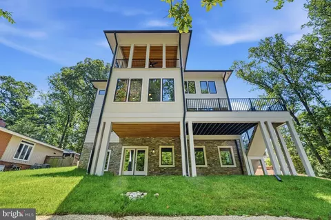 Exterior - 1843 Rhode Island Ave, Mclean, VA 22101 photo 18 of 21