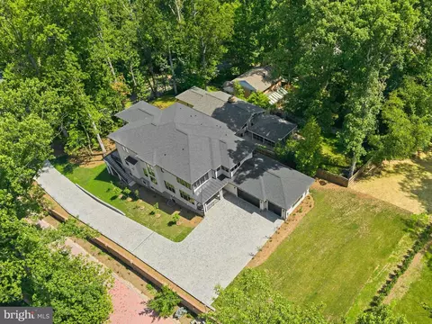 View/Area - 1843 Rhode Island Ave, Mclean, VA 22101 photo 3 of 3