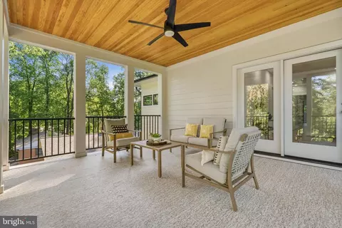 Exterior - 1843 Rhode Island Ave, Mclean, VA 22101 photo 8 of 21