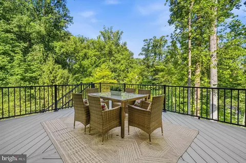 Exterior - 1843 Rhode Island Ave, Mclean, VA 22101 photo 6 of 21