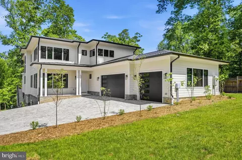 Exterior - 1843 Rhode Island Ave, Mclean, VA 22101 photo 5 of 21