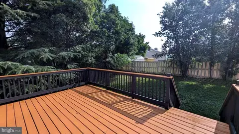 Exterior - 2929 Ashdown Forest Dr, Herndon, VA 20171 photo 1 of 5