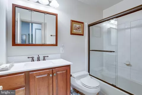 6104 Rivanna Dr, Springfield, VA 22150 photo 17