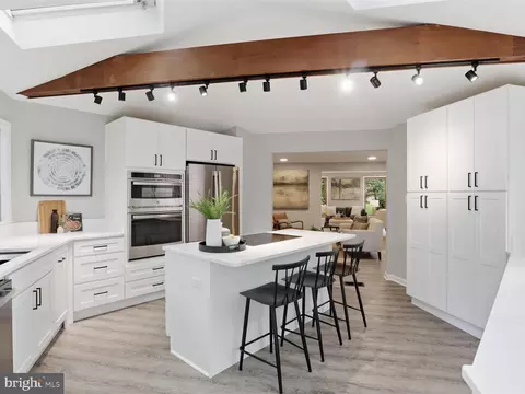 Kitchen - 8061 Athena St, Springfield, VA 22153 photo 2 of 4