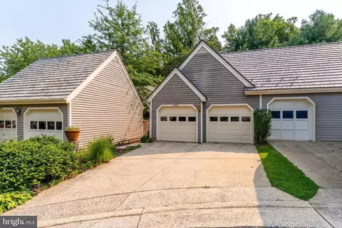 11565 Brass Lantern Ct, Reston, VA 20194 photo 2