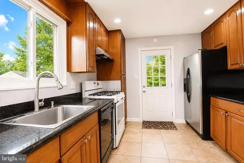 Kitchen - 5712 Ash Dr, Springfield, VA 22150 photo 1 of 4