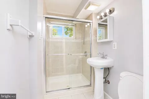 Bath - 5712 Ash Dr, Springfield, VA 22150 photo 2 of 2