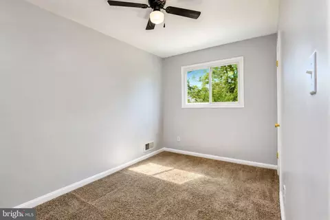 Bedroom - 5712 Ash Dr, Springfield, VA 22150 photo 1 of 8