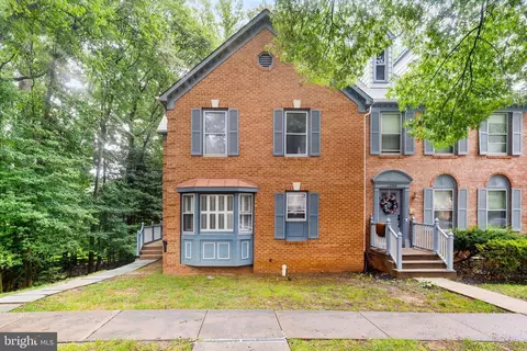 12510 Sweet Leaf Ter, Fairfax, VA 22033