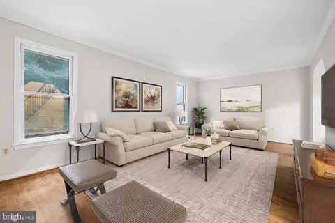 12510 Sweet Leaf Ter, Fairfax, VA 22033