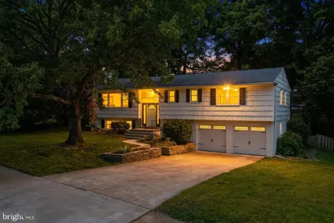 8410 Bound Brook Ln, Alexandria, VA 22309
